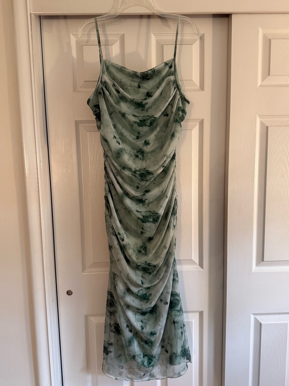 Women's Floral Ruched Bodycon Midi Dress - NWT
